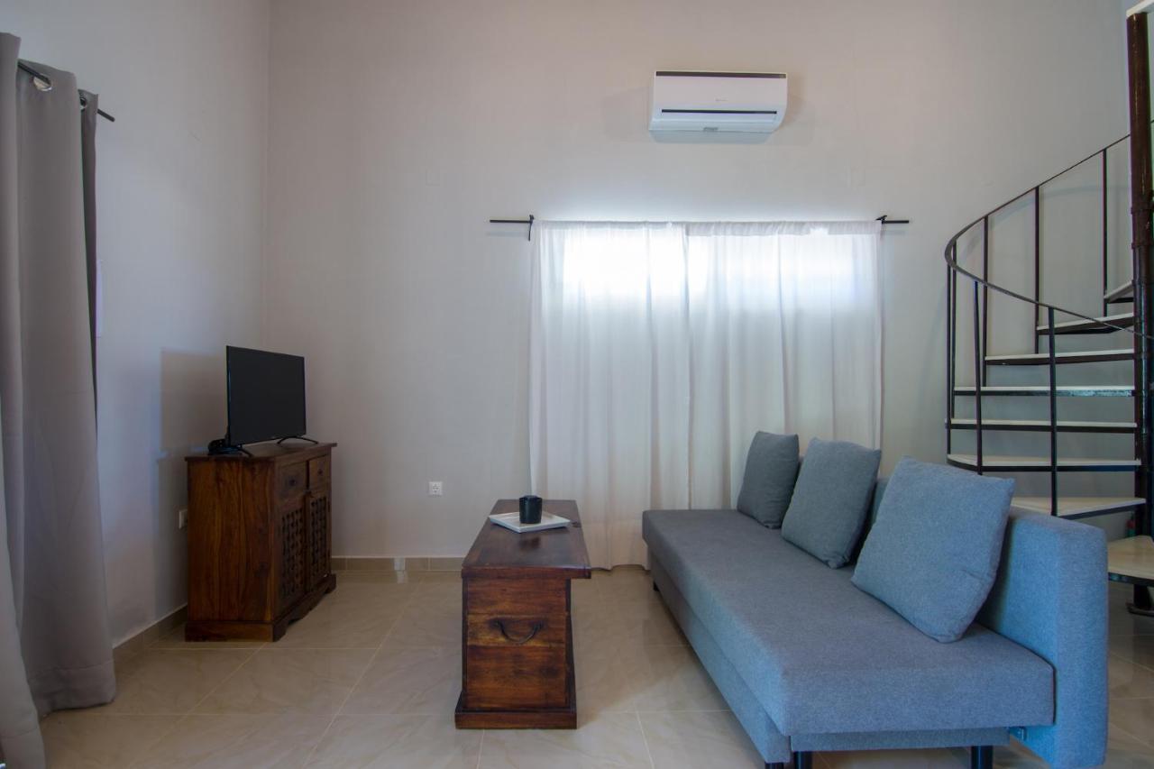 Villa Elaia Suites & Apartments No.7 Gaios Bagian luar foto