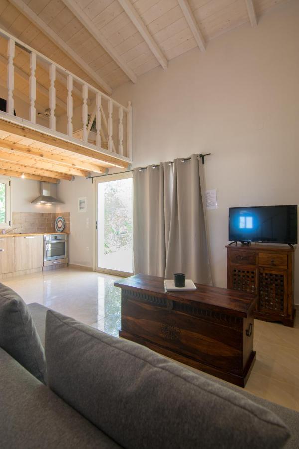 Villa Elaia Suites & Apartments No.7 Gaios Bagian luar foto